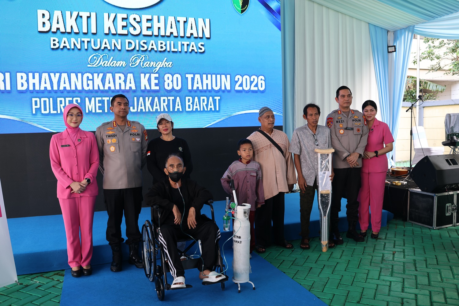 Galeri Dharma Sehat — Kegiatan bakti Kesehatan Bantuan Disabilitas
